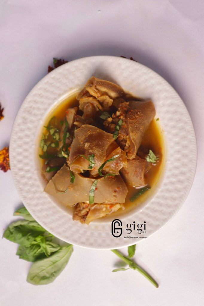Cow Leg Peppersoup – Authentic Nigerian Spicy Soup Delicacy
